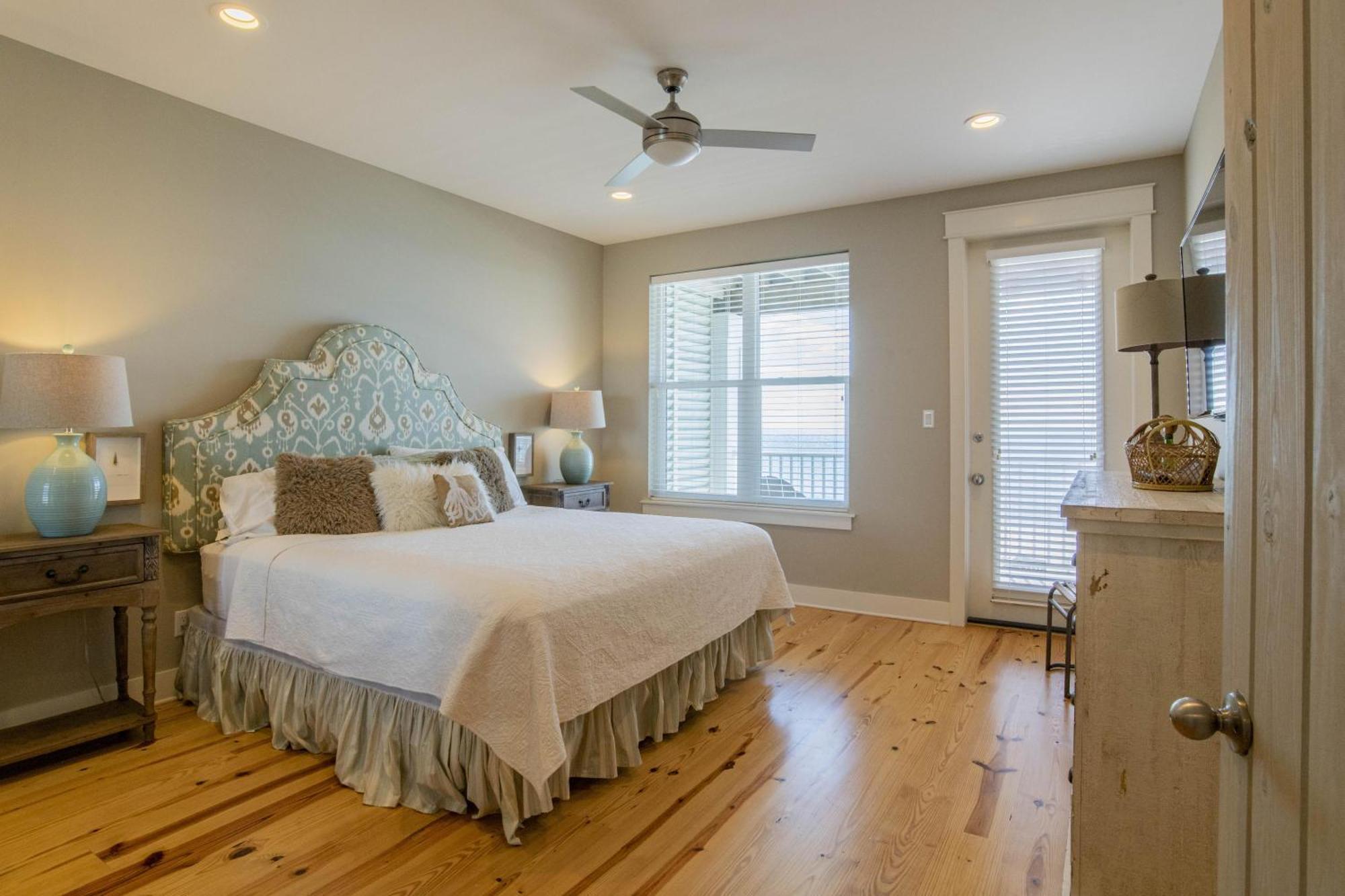 Castle In The Sand East West 2 Properties - 18 Bedrooms Orange Beach Exterior photo