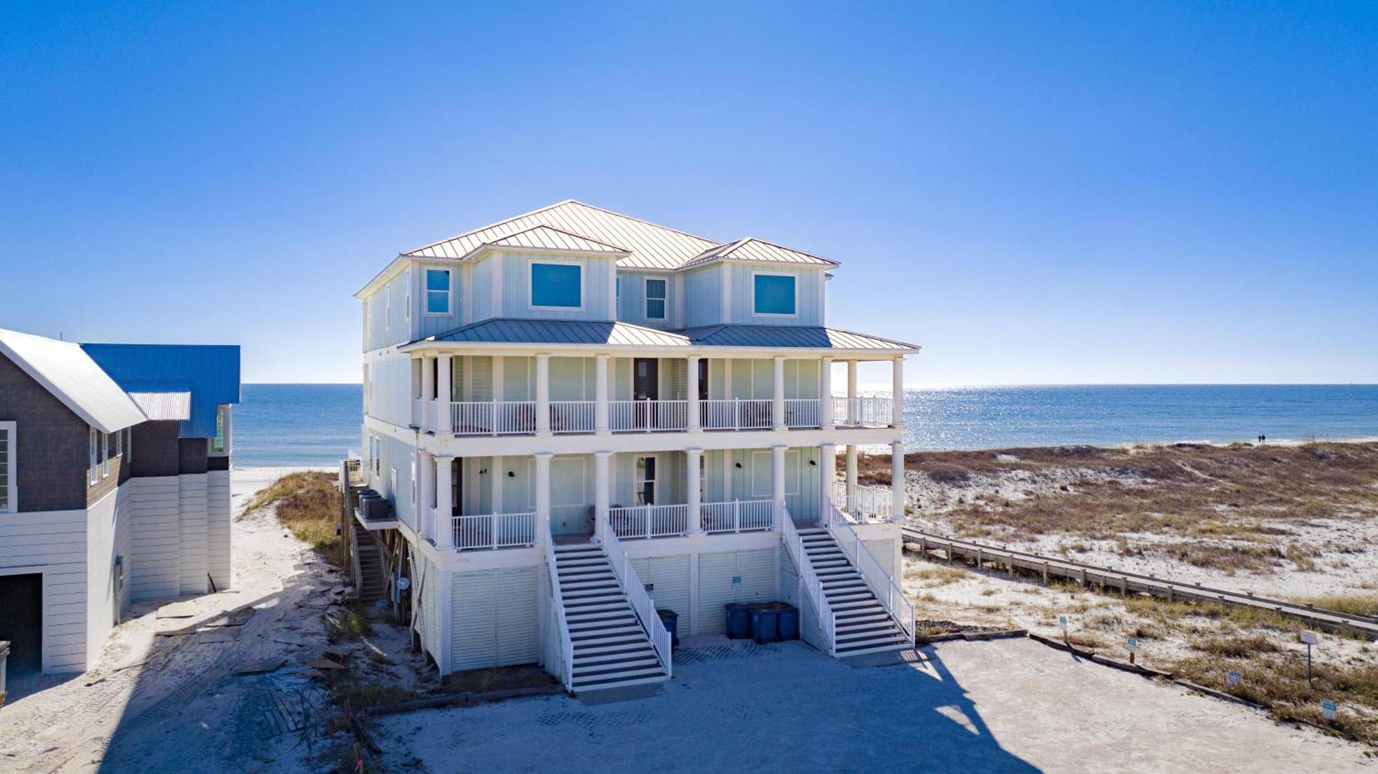 Castle In The Sand East West 2 Properties - 18 Bedrooms Orange Beach Exterior photo