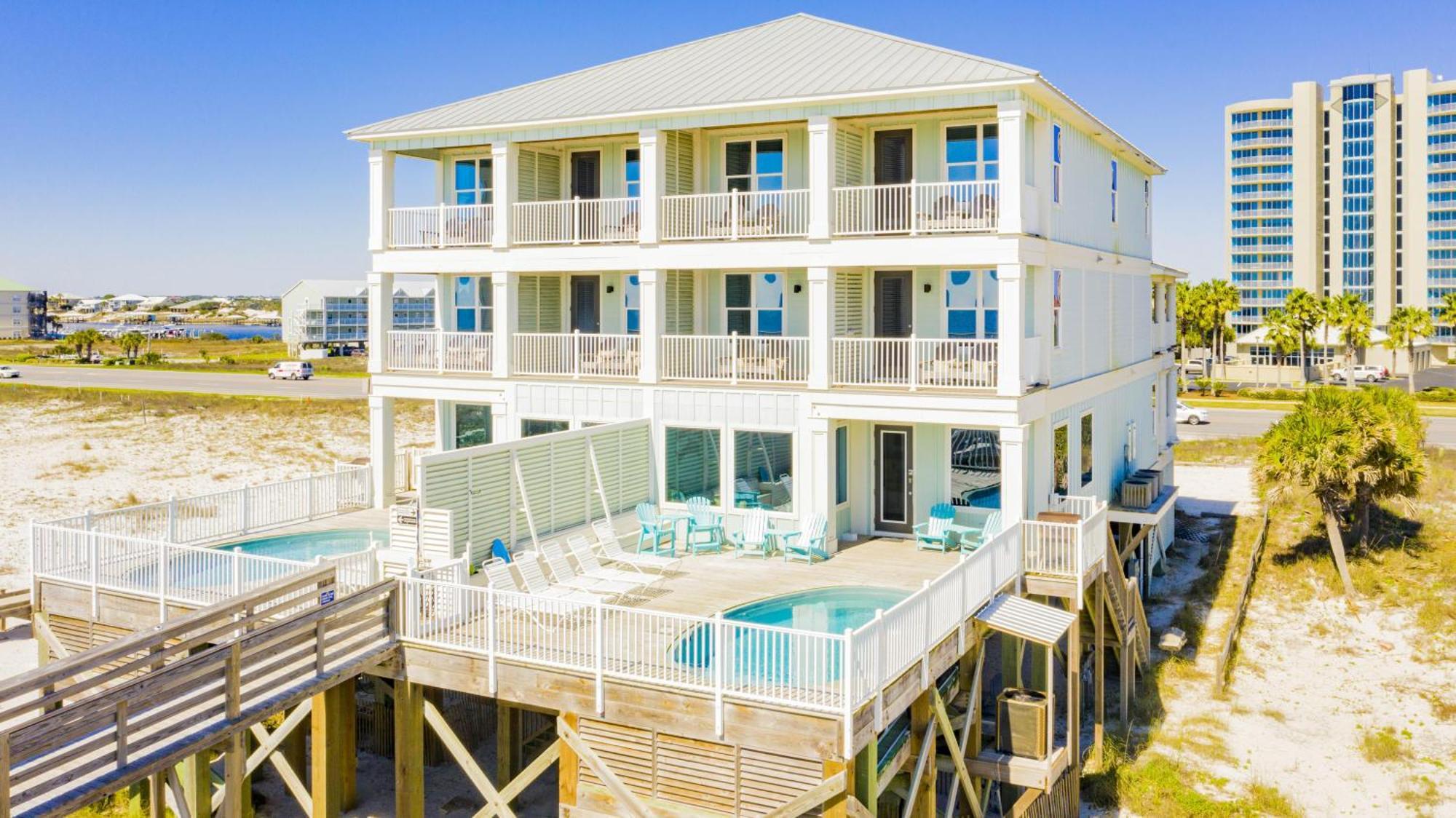 Castle In The Sand East West 2 Properties - 18 Bedrooms Orange Beach Exterior photo